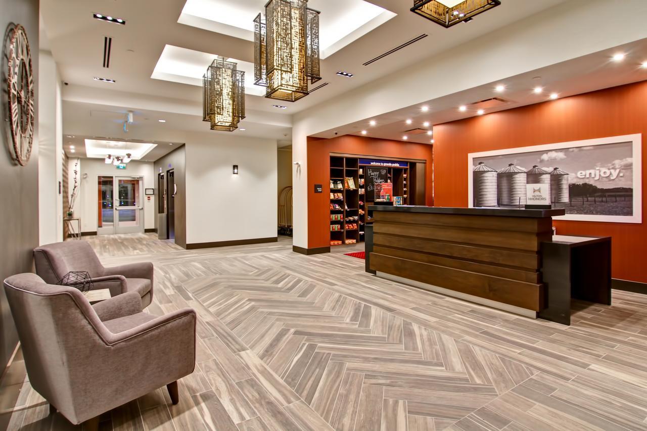 Hampton Inn & Suites By Hilton Гранд Прери Екстериор снимка