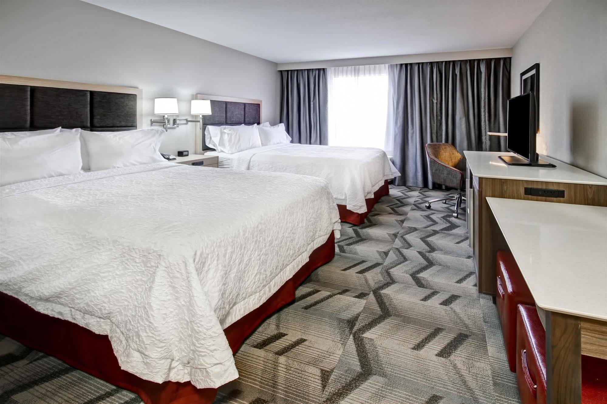 Hampton Inn & Suites By Hilton Гранд Прери Екстериор снимка