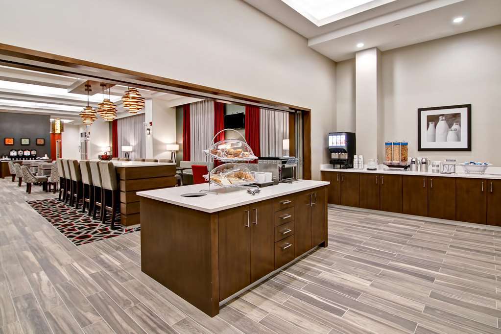 Hampton Inn & Suites By Hilton Гранд Прери Ресторант снимка